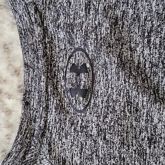 Under Armour, Men's Large, Athletic Shirt, Moisture Wicking Material - Picture 5 of 6